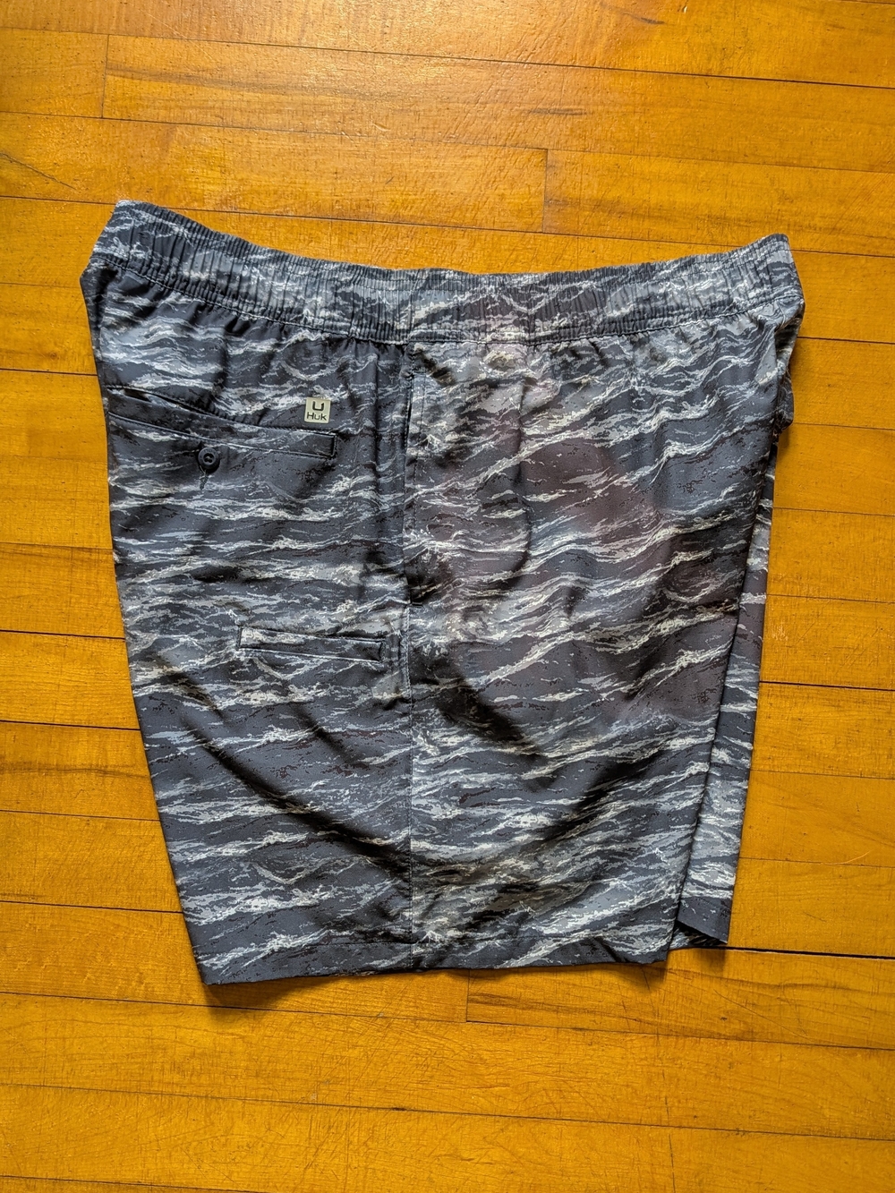 Huk Men's Blue-Gray Wave Print Swim Trunks - Picture 3 of 5